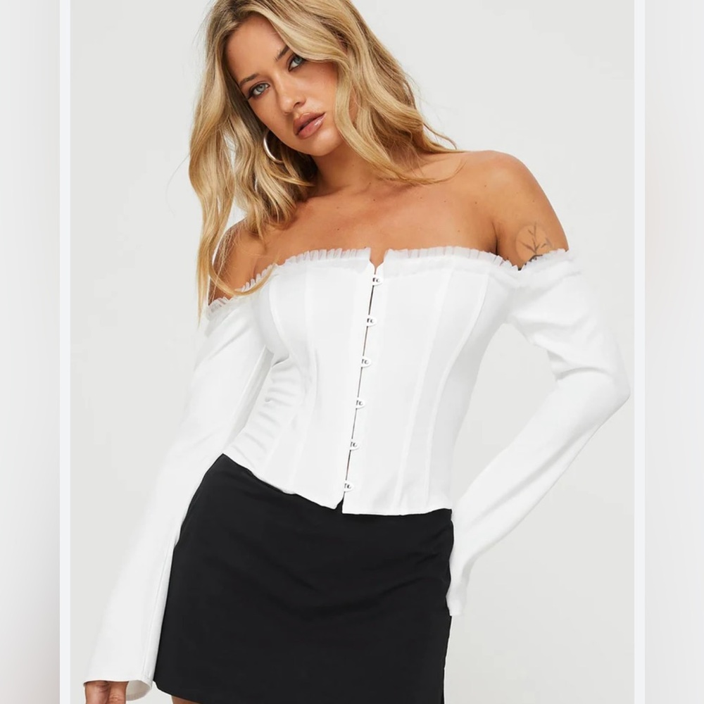Princess Polly Avaah off the shoulder top white size 2